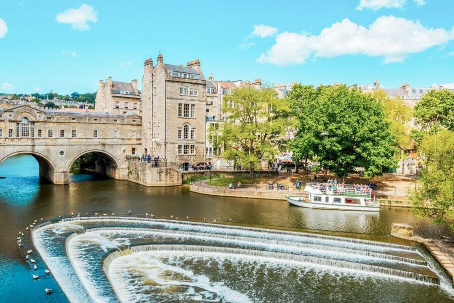 London: Stonehenge, Windsor, and Bath Day Trip by Bus - Why This London-to-Windsor-Stonehenge-Bath Route Works