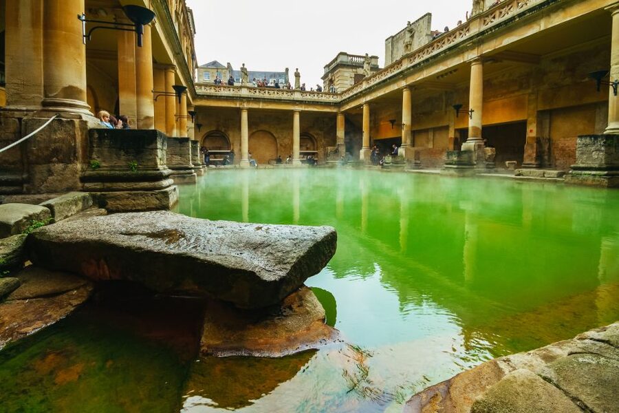 London: Windsor, Stonehenge, Bath, and Roman Baths Day Trip - When the schedule feels tight, follow the guide’s timing cues