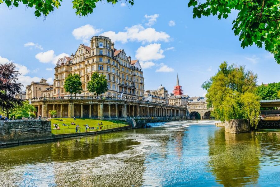London: Windsor, Stonehenge, Bath, and Roman Baths Day Trip - A long but efficient day: 8:00am to about 8:00pm