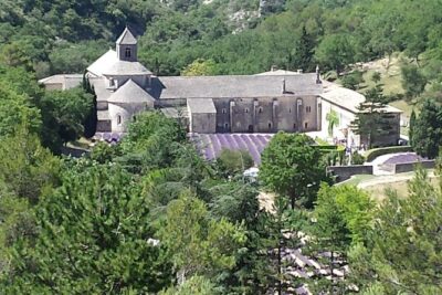 Luberon, Roussillon & Gordes Half-Day Tour from Avignon - Starting in Avignon: Pickup, Drive Time, and the Calm Rhythm