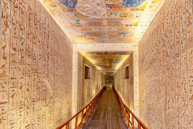 Luxor One Day Tour From Hurghada - Colossi of Memnon: a short stop with a big 700-km story
