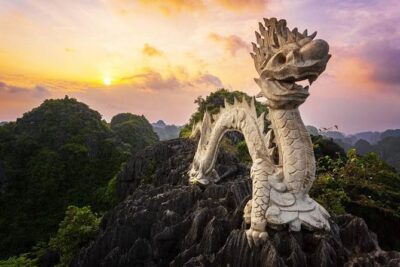 Luxury Ninh Binh: Hoa Lu - Mua Cave - Tam Coc Day Tour from Hanoi - Hoa Lu Ancient Capital: temples tied to the Dinh and Le dynasties