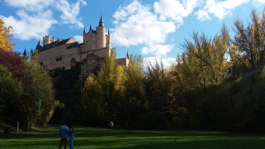 Madrid: Avila and Segovia Day Trip with Tickets to Monuments - Saint Teresa of Jesus Church: A 17th-Century Link to a Famous Birthplace