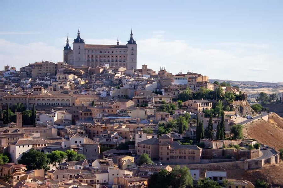 Madrid: Segovia, Ávila & Toledo Day Trip with Optional Lunch - Segovia next: architecture, Cathedral of Segovia, and how the Alcázar visit really works
