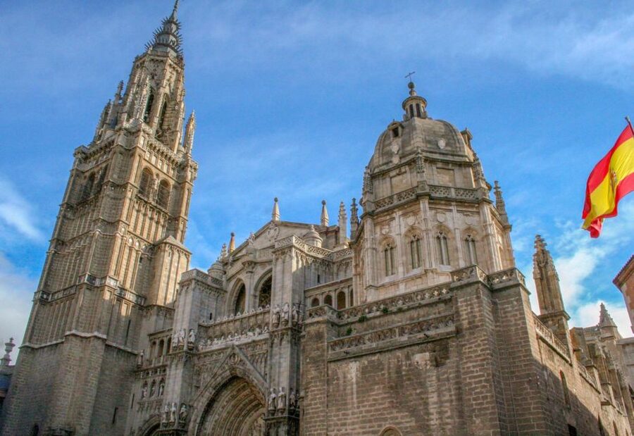 Madrid: Toledo Day Trip with Winery Visit and Wine Tasting - Wine at Finca Loranque: the tasting that makes the long day worth it