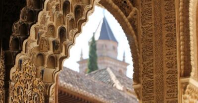 Malaga: Granada Day Trip with Alhambra, Palaces and Gardens - Getting there from Malaga: comfort and “show up ready”