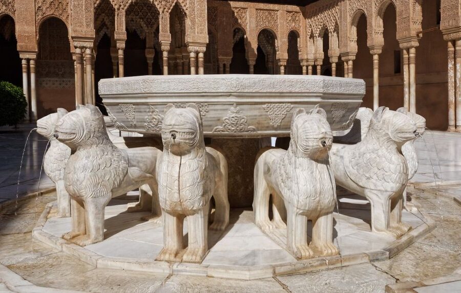 Malaga: Granada Day Trip with Alhambra, Palaces and Gardens - Small rules that can affect your day (so you’re not surprised)