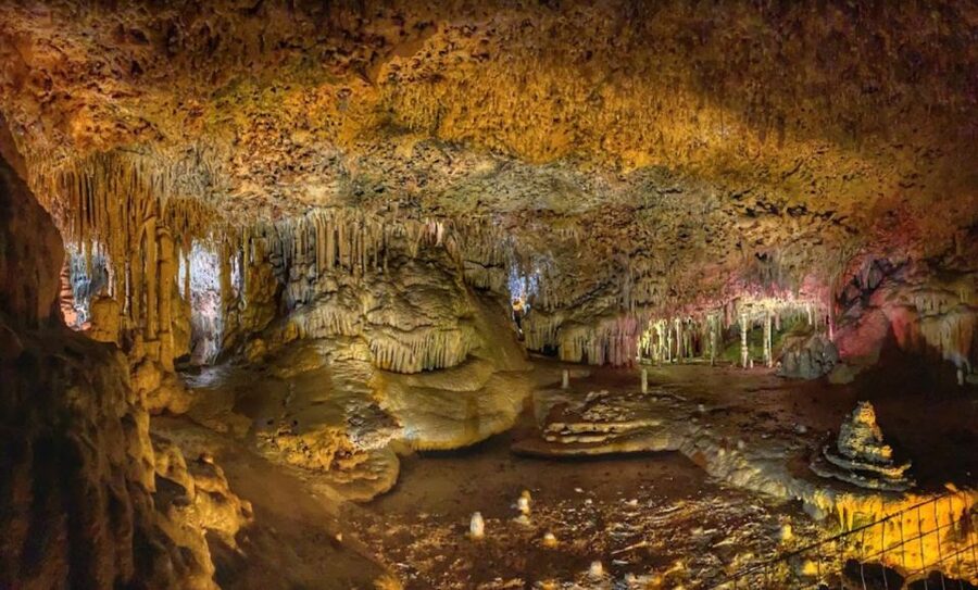 Mallorca: Day Trip to Caves of Hams & Optional Dinosaurland - Who should book this tour (and who should reconsider)