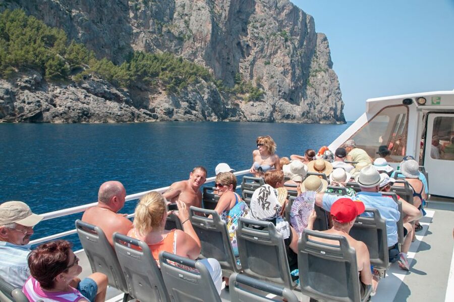 Mallorca: Scenic Full-Day Tour from the North - Puerto de Sóller Tram: Sea Front Energy, Vintage Vibes