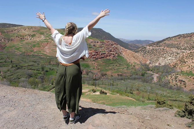Marrakech: Desert Agafay & Atlas Mountains Day Trip & Camel Ride - Berber lunch with a family: what it’s like, and what to budget
