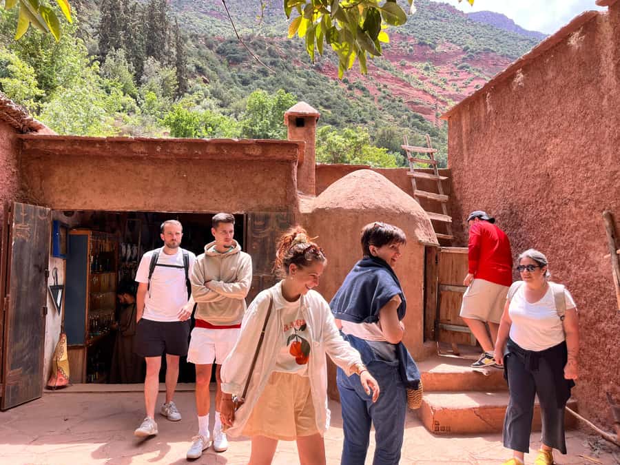 Marrakesh: Ourika Valley & Atlas Mountains Day Trip + Lunch - Photo stops and viewpoints: making the drive part of the fun