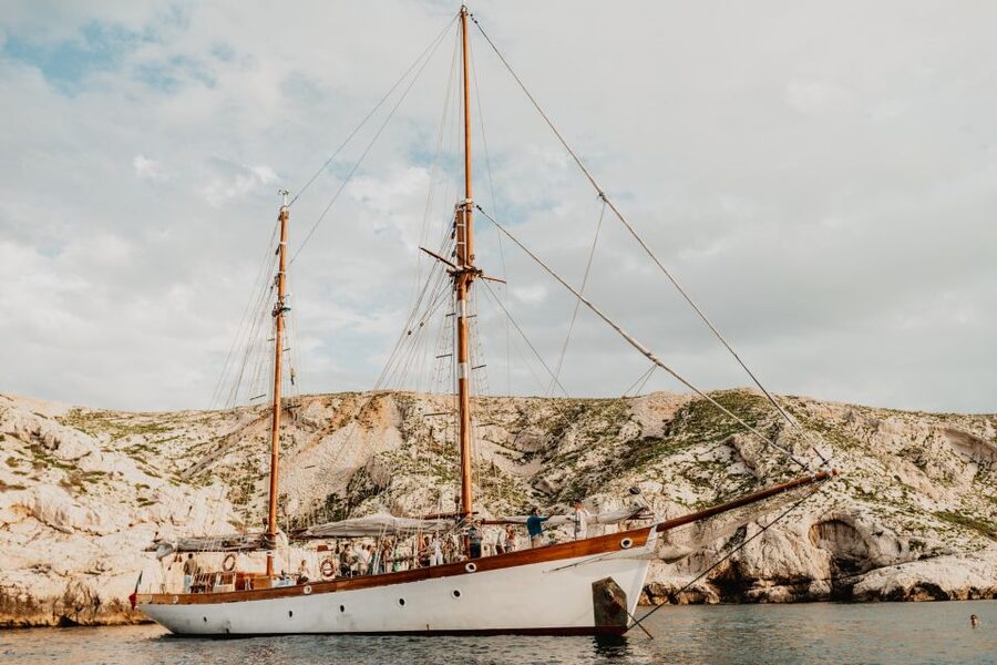 Marseille: Calanques Sailing Day Trip with Lunch and Wine - Crew and onboard vibe: friendly, attentive, and not intrusive