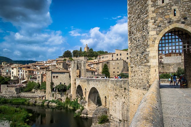 Medieval Three Villages Small Group Day Trip from Barcelona - Besalú: Romanesque bridge, monastery, and the Mikveh