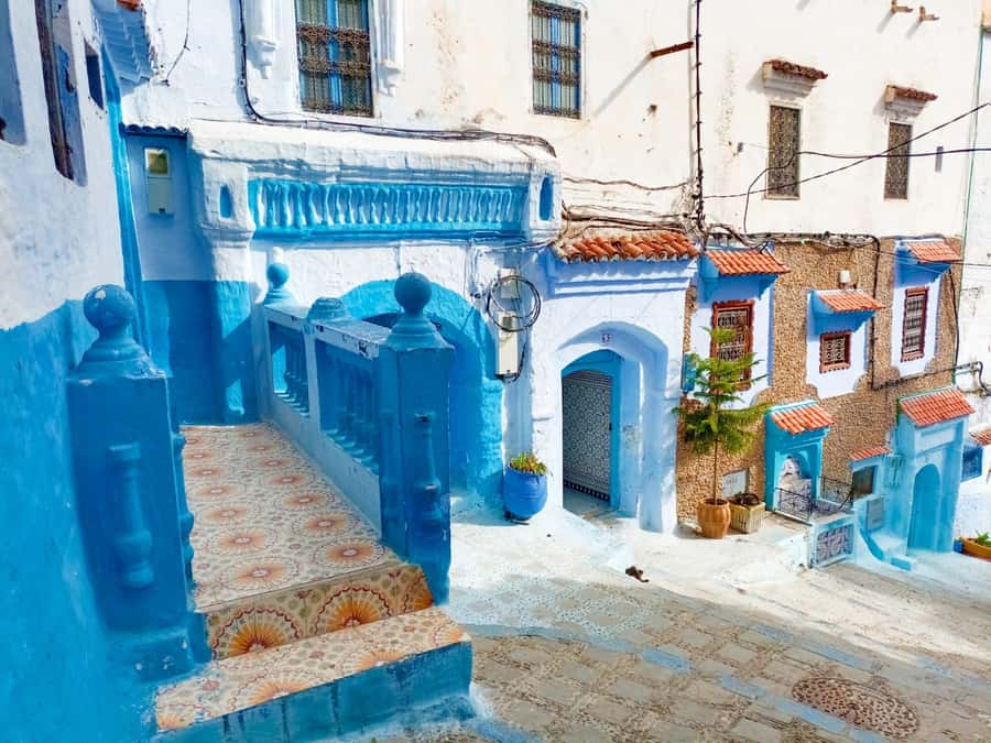 Memorable Day Trip From Fez to Chefchaouen the Blue City - Drivers like Houssan and Younes: the difference a good driver makes
