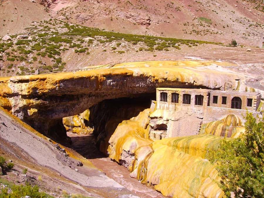 Mendoza: Aconcagua, Uspallata & Puente del Inca Day Trip - The Town Stops: Picheuta, Polvaredas, and Punta de Vacas
