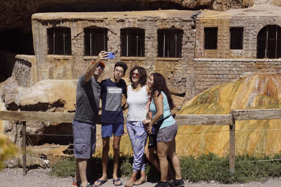 Mendoza: Aconcagua, Uspallata & Puente del Inca Day Trip - Las Cuevas at 3,200m: The Finish Line Before Cristo Redentor