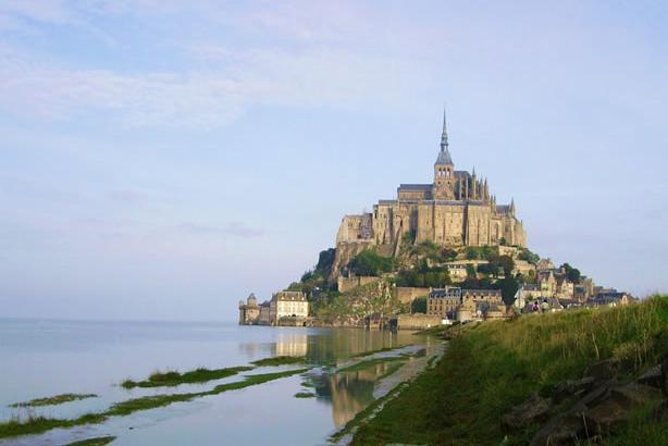Mont Saint-Michel Day Trip from Bayeux (Shared tour) - Bayeux Pickup and the Road to Le Mont: how the morning sets you up