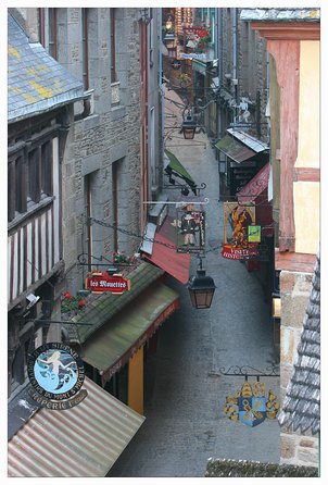 Mont Saint Michel Guided Day Trip with Abbey Entry from Paris - Pace, comfort, and weather: the stuff that actually affects your day