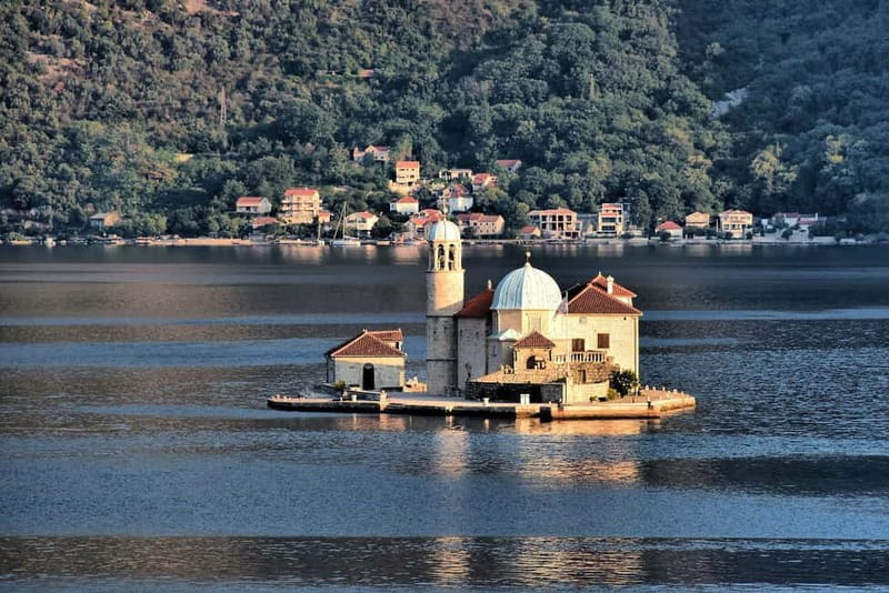 Montenegro Day Trip & Kotor Bay Short Boat Cruise - Crossing Into Montenegro: Why the Early Start Pays Off