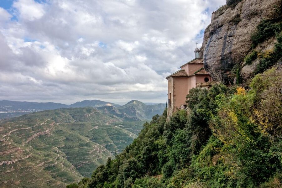 Montserrat & Cava Wineries Day Trip from Barcelona w/ Pickup - Who should book this Montserrat and cava day trip