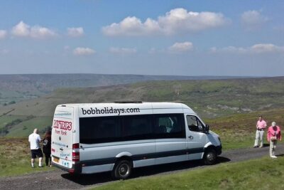 Moors, Whitby & The Yorkshire Steam Railway Day Trip from York - Climbing into the Moors: Blakey Ridge, Lion Inn, and the best photo stops