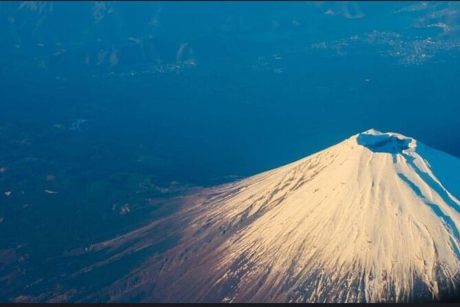 Mount Fuji & Lake Kawaguchi Day Trip with English-speaking Driver - Fuji Five Lakes loop: Lake Yamanaka and the Chureito Pagoda photo moments