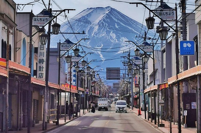 Mount Fuji Private Full Day Tour With Local Guide - Oishi Park and its Fuji-and-lake photo views