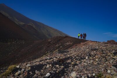 Mt. Etna nature and flavors half day Tour from Catania - The Etna trek on natural paths (and how to do it right)