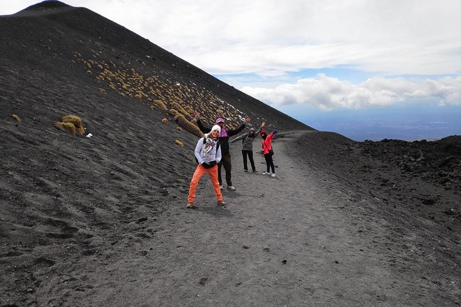 Mt. Etna nature and flavors half day Tour from Catania - Grotta dei Tre Livelli: short lava cave visit done the right way