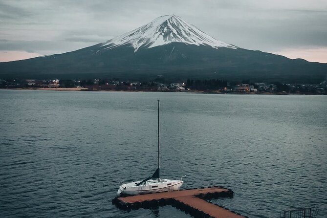 Mt. Fuji and Lake Kawaguchi Day Trip with Private Car - Weather and Mt. Fuji visibility: plan with the sky in mind