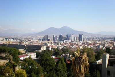 Mt Vesuvius Half-Day Trip from Naples - The drive through Vesuvius National Park: comfort on the way up