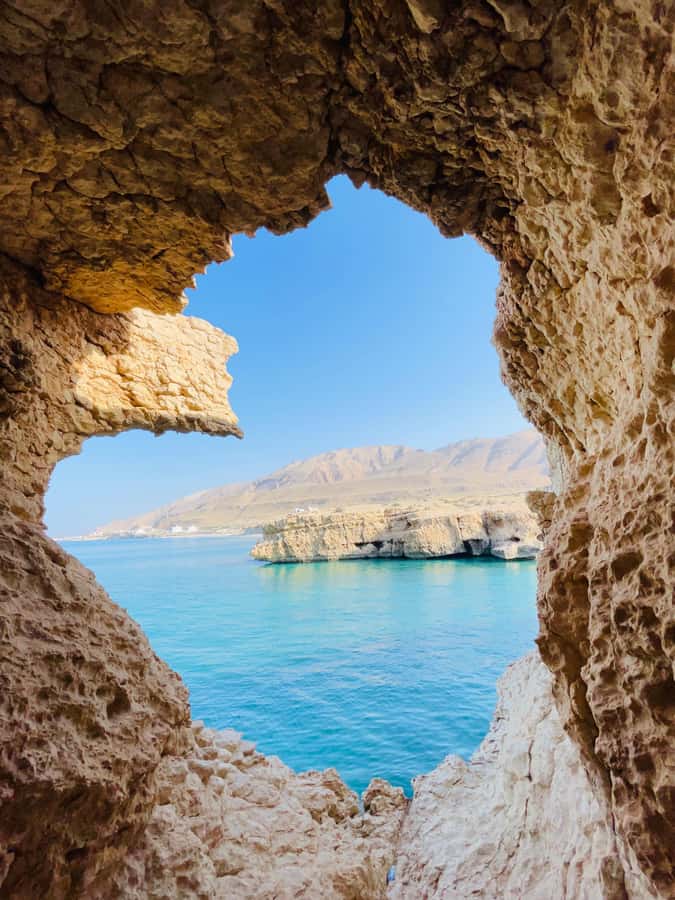 Muscat: Wadi Shab, Romantic Cave and Sinkhole Full-day Trip - Wadi Shab water time: guided safety, then swim freedom