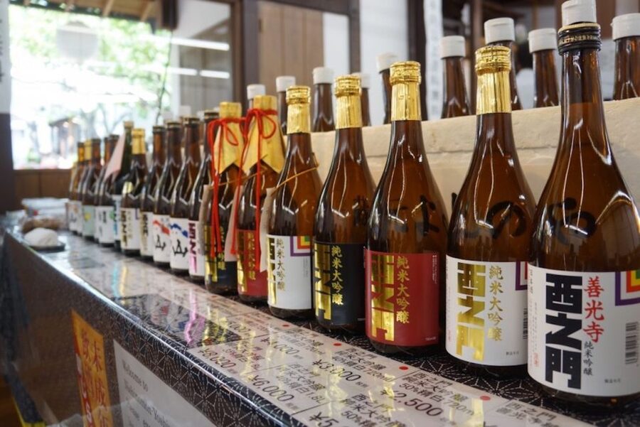 Nagano: Snow Monkeys, Zenkoji Temple & Sake Day Trip - Price and value: what $135 buys (and what it doesn’t)