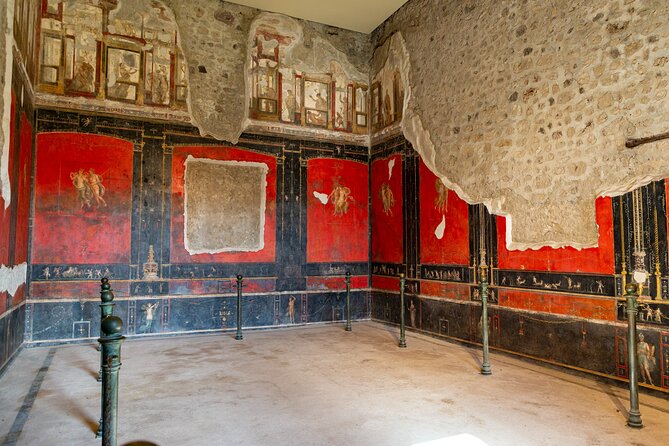 Naples: Pompeii & Herculaneum Day Trip – Small Group Tour - Lunch and the value math for your $135.45 day
