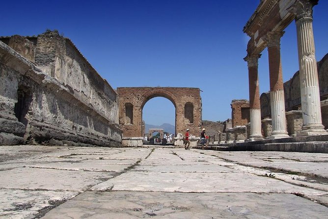 Naples: Pompeii & Herculaneum Day Trip – Small Group Tour - Pompeii’s highlights in about 2 hours of guided time