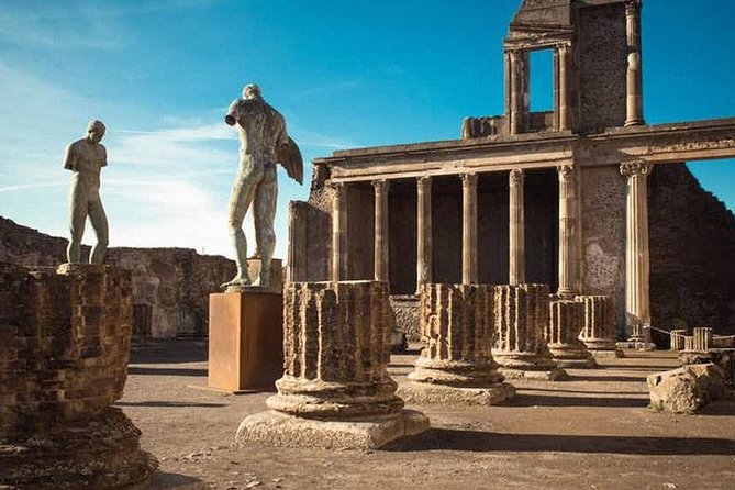 Naples Shore Excursion: Pompeii and Sorrento Day Trip - From Naples Port to Pompeii: the ride that sets the tone
