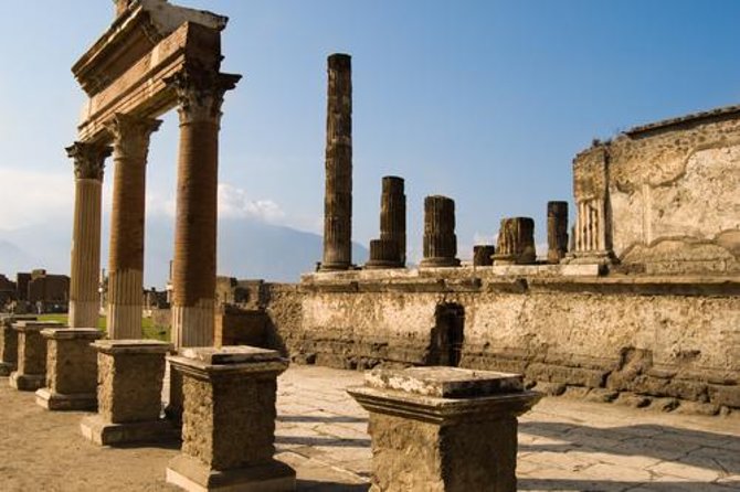 Naples Shore Excursion: Pompeii and Sorrento Day Trip - Lunch in Pompeii: pizza with a drink and the schedule math