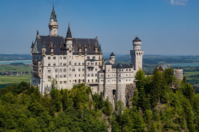Neuschwanstein & Linderhof Castle-Fairytale Day Tour from Munich - The value proposition: two UNESCO stops with one early coach