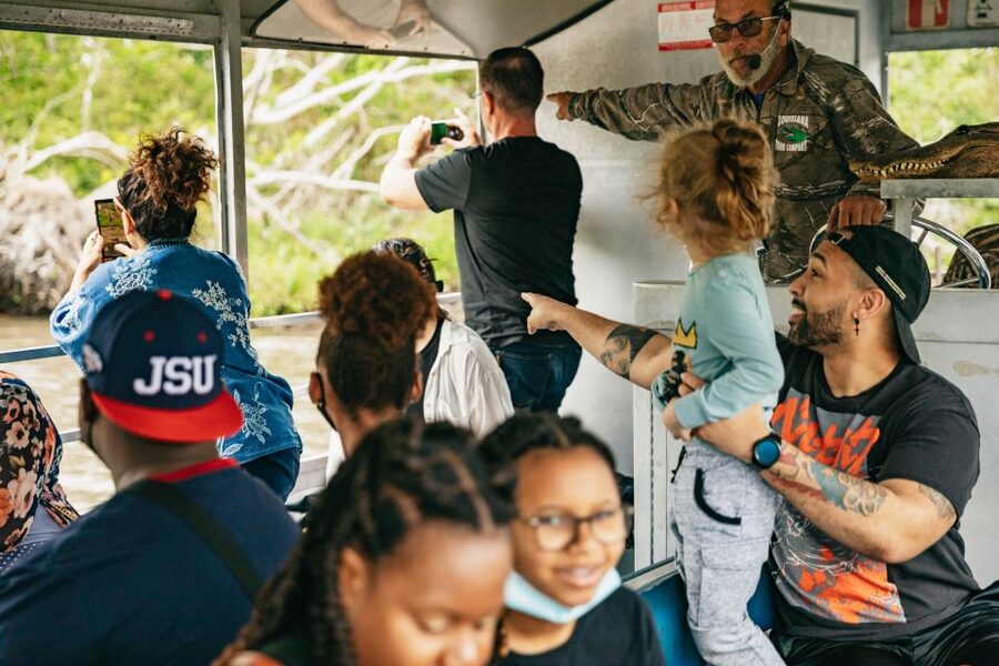 New Orleans: Oak Alley Plantation and Swamp Cruise Day Trip - Price and value: what $125 really covers