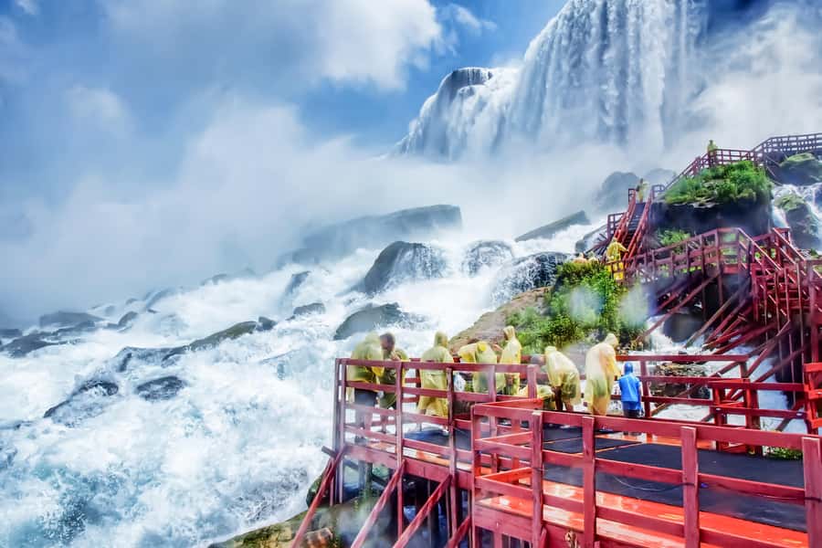 Niagara Falls: Canadian Side Day Trip with Maid of The Mist - Winter reality: when Journey Behind the Falls replaces the boat