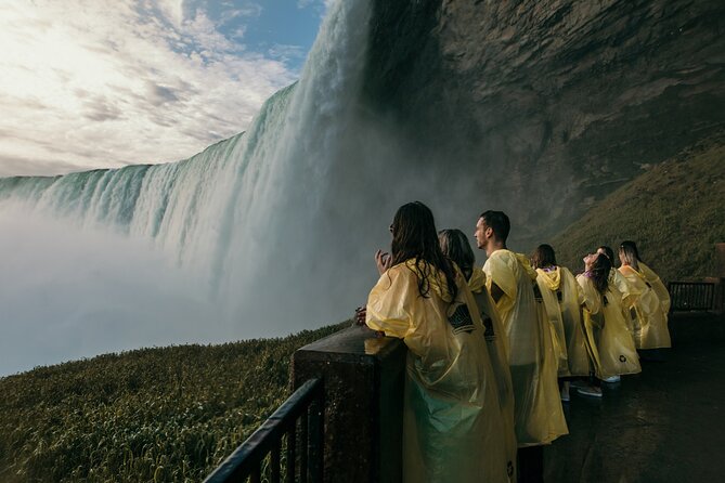 Niagara Falls Day Tour from Toronto (9 Hours) - Niagara Parkway Viewpoints: Whirlpool, Floral Clock, and Queenston Heights