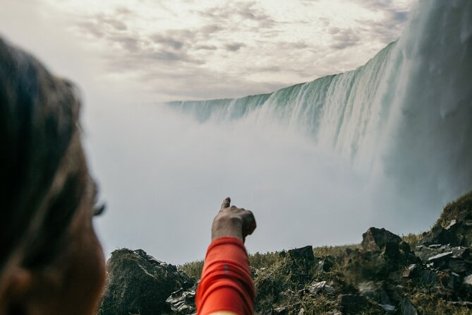 Niagara Falls Day Tour from Toronto Airport - Table Rock Welcome Centre: a free top view with big payoff