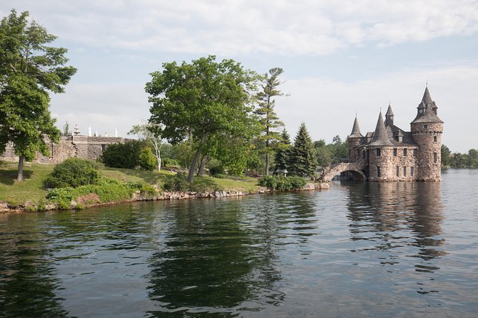 Niagara Falls, Toronto and 1000 Islands, 3 Day Tour from NYC - Should you book this Niagara and Toronto combo tour?