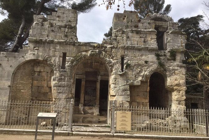Nimes, Uzes & Pont du Gard Small Group FULL DAY Tour from Avignon - Arenes de Nîmes: The Amphitheatre That Still Gets Used
