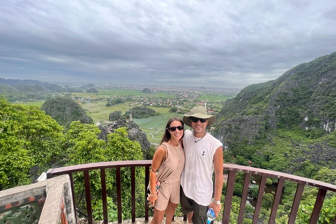Ninh Binh Day Trips- from Hanoi - Tam Coc vs Trang An: two boat rides, two different kinds of magic