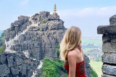 Ninh Binh Full-Day Tour from Hanoi to Hoa Lu, Tam Coc & Mua Cave Via Boat & Bike - Hoa Lu Temples and the Dinh, Le, Ly dynasties: a solid history warm-up