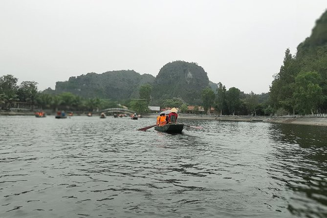 Ninh Binh Full-Day Tour from Hanoi to Hoa Lu, Tam Coc & Mua Cave Via Boat & Bike - Mua Cave almost 500 steps: when legs meet the view