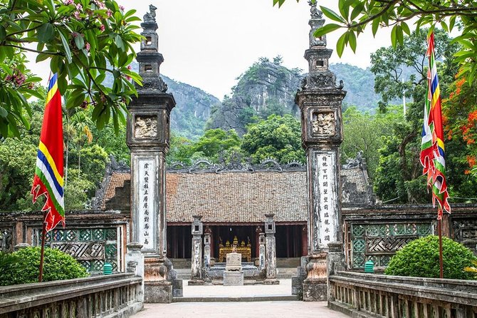 Ninh Binh Full-Day Tour from Hanoi to Hoa Lu, Tam Coc & Mua Cave Via Boat & Bike - Who should book this Ninh Binh full-day tour
