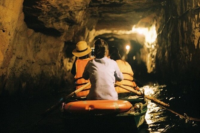 Ninh Binh Full-Day Trip to Trang An Mua Cave Hoa Lu Buffet Lunch - Stop 2: Trang An grotto caves by boat—why it’s the main event