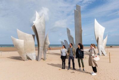 Normandy D-Day Beaches and American Cemetery Day Trip from Paris - Pointe du Hoc: When the Story Starts on the Cliffs